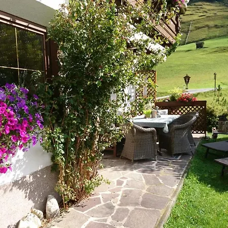 Haus Bergfreund Apartment St. Leonhard im Pitztal